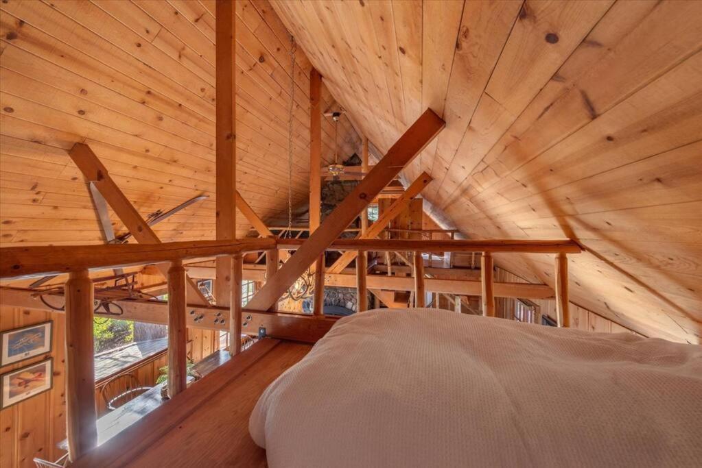 Coziest Cabin In Tahoe W Stone Fireplace Comfy Beds Close To Slopes & Lake Carnelian Bay Extérieur photo