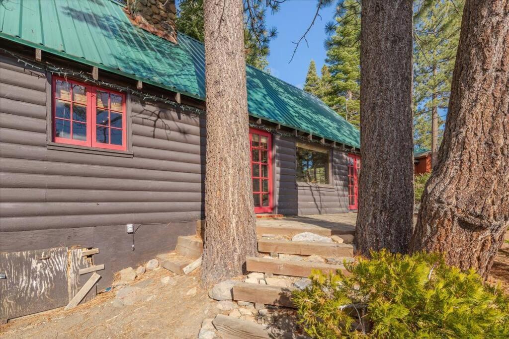 Coziest Cabin In Tahoe W Stone Fireplace Comfy Beds Close To Slopes & Lake Carnelian Bay Extérieur photo